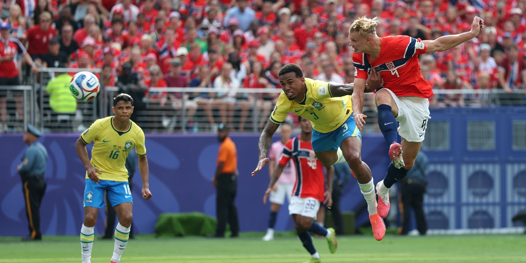Diễn biến chính trận Brasil vs Na Uy