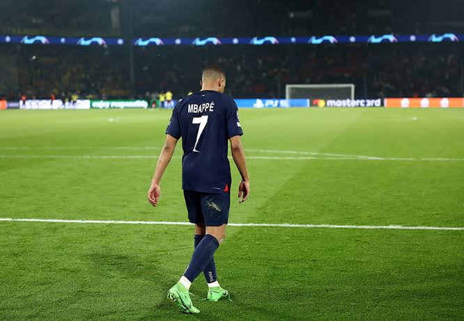 Tại sao Mbappe rời PSG? Nguyên nhân dẫn đến cuộc chia tay 2 Những nguyên nhân khiến Mbappe quyết định rời PSG