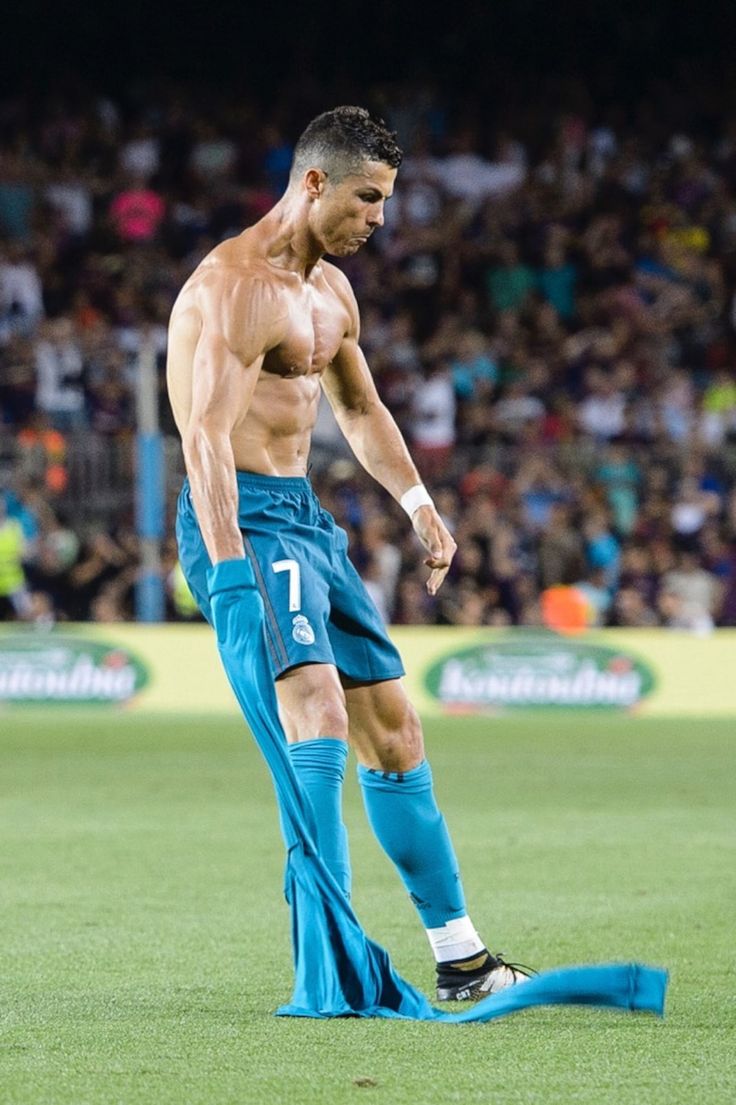 Tại sao Ronaldo không xăm mình? Đằng sau quyết định của CR7 2 Việc xăm mình có ảnh hưởng đến hiến máu không?
